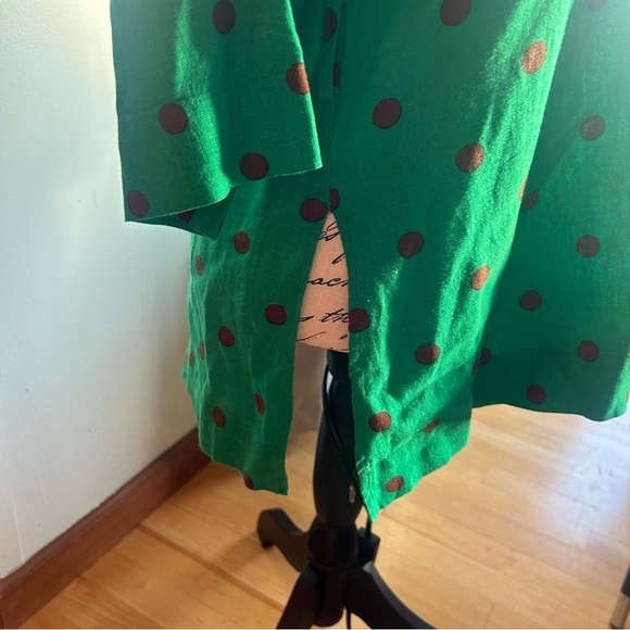 ZARA size small green dot print top. Linen blend, 3/4 length sleeves - Picture 5 of 9